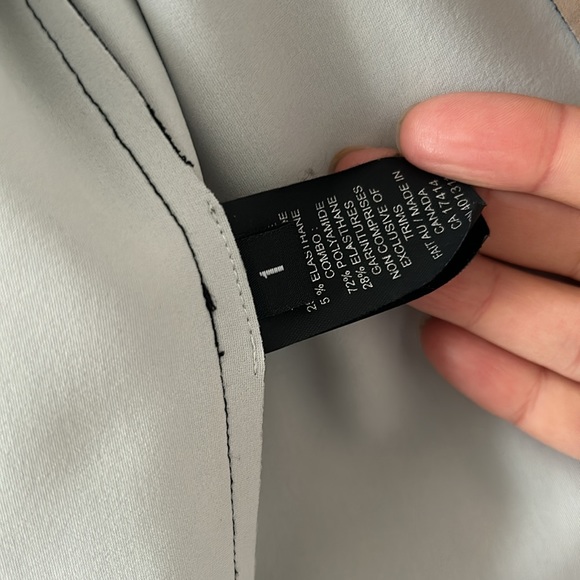 Long coat with hidden zipper detailing. - Picture 4 of 6